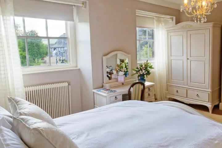 No 6 The Square Tearooms & Accommodation Buxton  Buitenkant foto