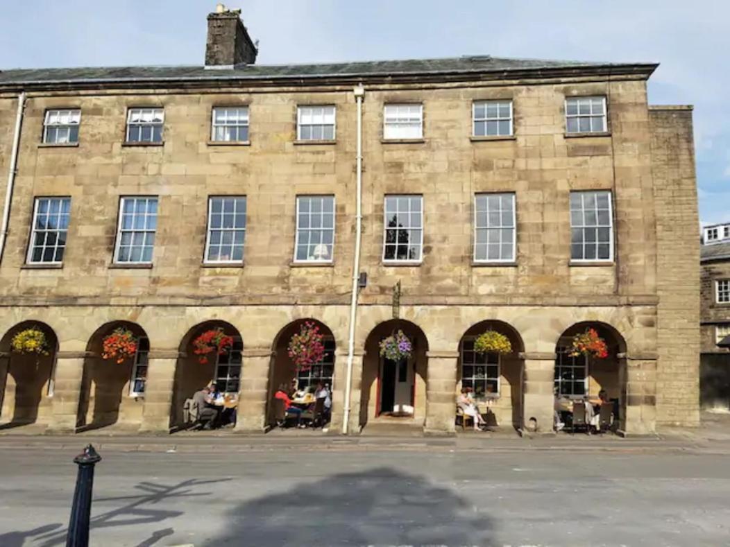 No 6 The Square Tearooms & Accommodation Buxton  Buitenkant foto