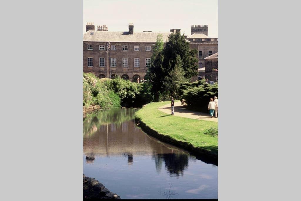No 6 The Square Tearooms & Accommodation Buxton  Buitenkant foto